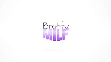 Milf Comes On To Sons Coach - S3:E1