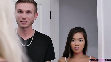 Mom Gets Jealous - S14:E10