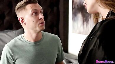 Kiss Mommy On The Lips - S1:E1