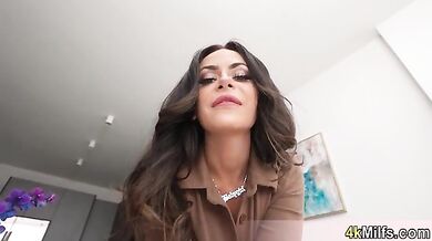 Latina MILF stepmom Kiki Klout talking dirty to stepson