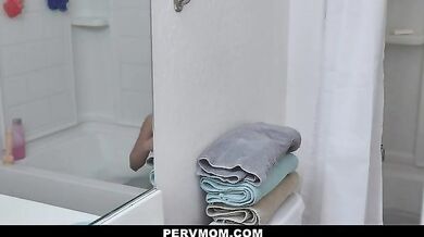 Big Tits Tattooed Stepmom Cheats On Husband With Her Stepson