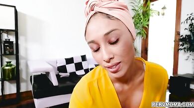 Arab MILF Cali Lee swallows stepsons meaty cock