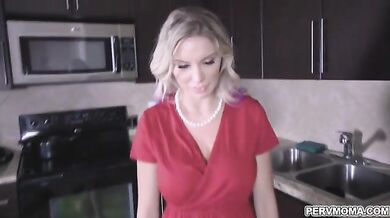 Stepmom keep stepsons mouth shut with her pussy