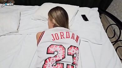 Horny Stepmom, Chicago Bulls fan, railed hard-on and